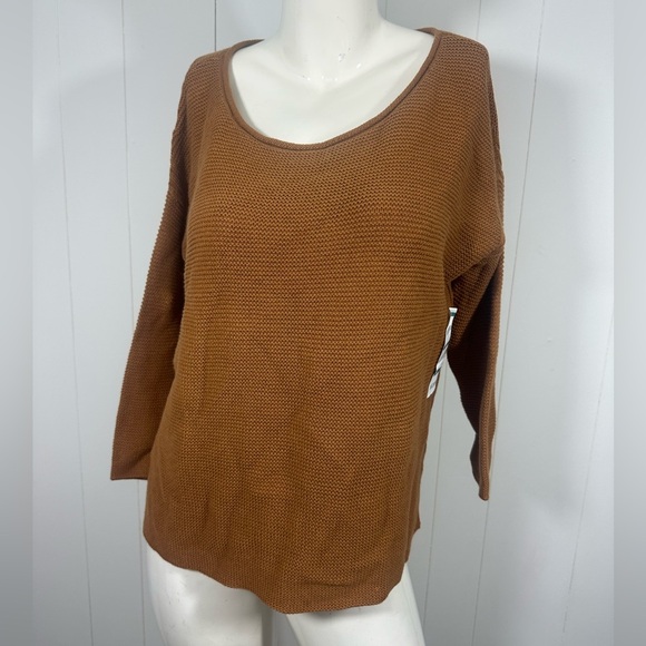NWOT Old Navy Beige 3/4 Sleeve Sweater Womens Round Neck Tight Knit Size Medium - Picture 1 of 7
